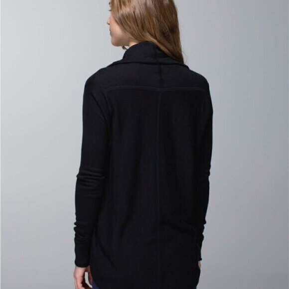 Lululemon Iconic Sweater Wrap Black Size 6 - Picture 2 of 7